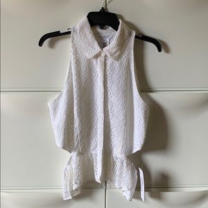 BCBGeneration White Collared Sleeveless Button up